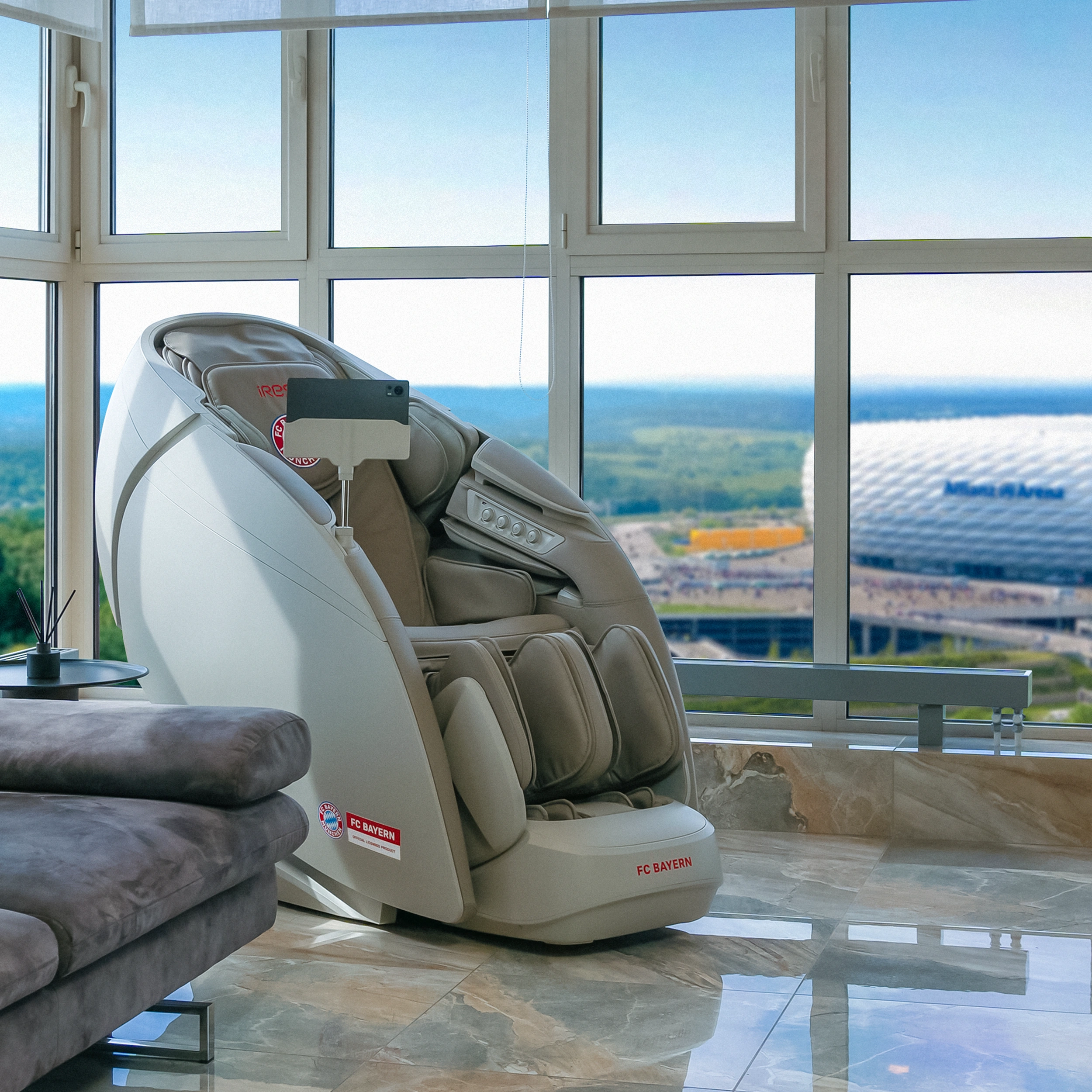 Массажное кресло V8 Licensed by FC Bayern München
