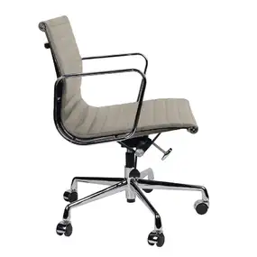 Эргономичное кресло Eames Ribbed Office Chair EA 117, серая кожа